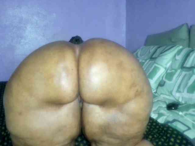 Big-Ass-Wilma webcam