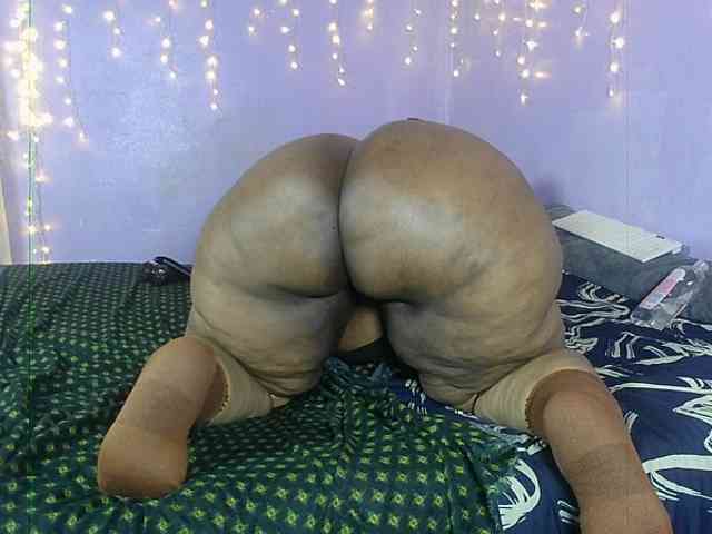 Big-Ass-Wilma webcam