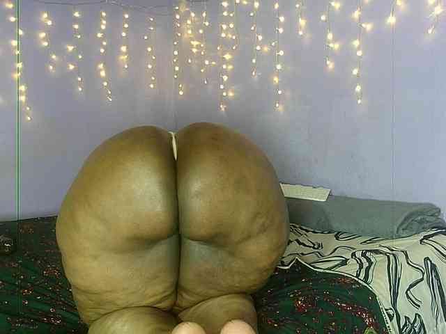 Big-Ass-Wilma webcam