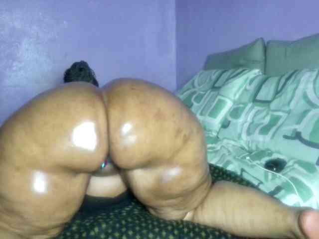 Big-Ass-Wilma webcam