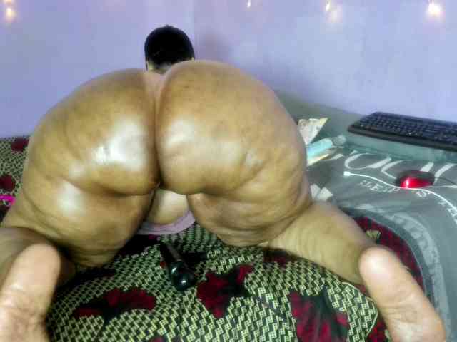 Big-Ass-Wilma webcam