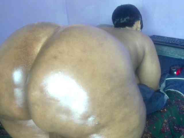 Big-Ass-Wilma webcam