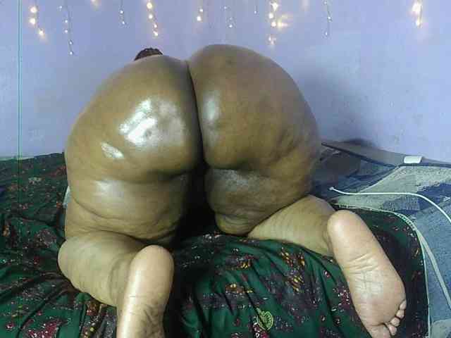 Big-Ass-Wilma webcam