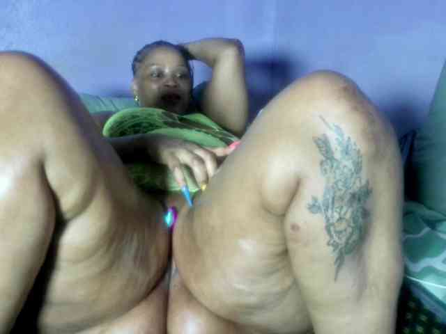 Big-Ass-Wilma webcam