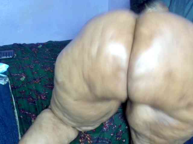 Big-Ass-Wilma webcam