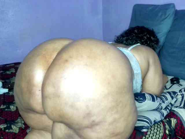 Big-Ass-Wilma webcam