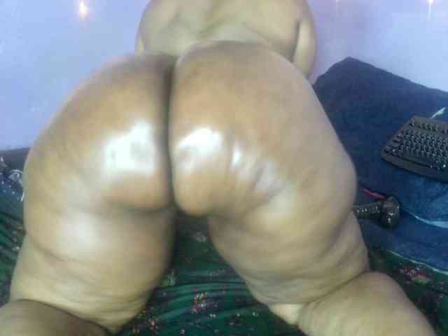 Big-Ass-Wilma webcam