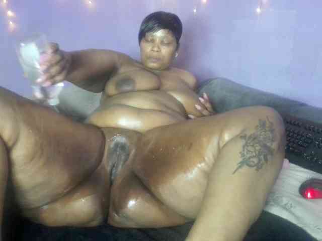 Big-Ass-Wilma webcam