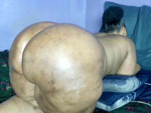 Big-Ass-Wilma webcam