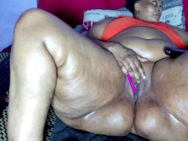 Big-Ass-Wilma webcam