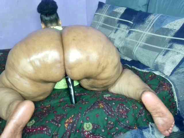 Big-Ass-Wilma webcam