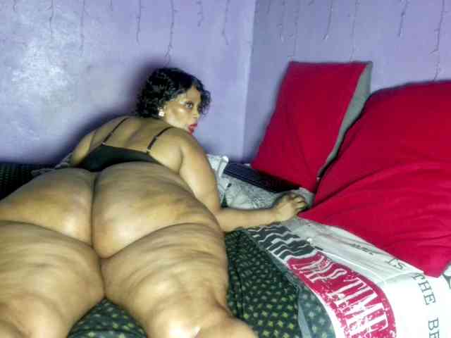 Big-Ass-Wilma webcam