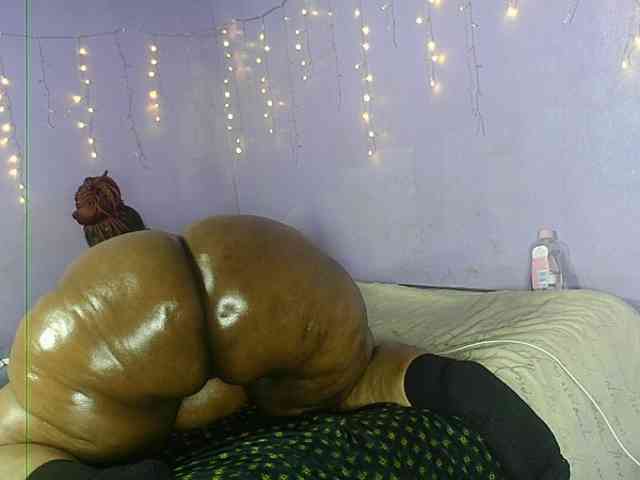 Big-Ass-Wilma webcam