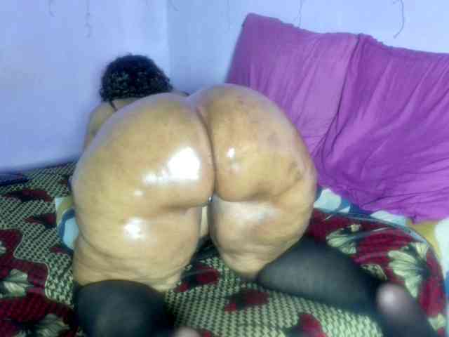 Big-Ass-Wilma webcam