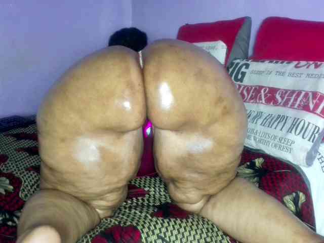 Big-Ass-Wilma webcam