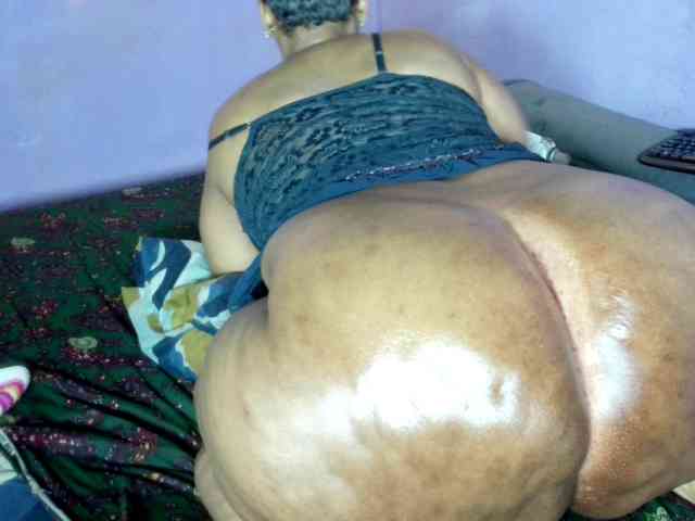 Big-Ass-Wilma webcam