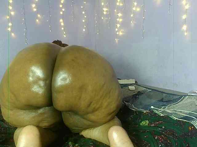 Big-Ass-Wilma webcam