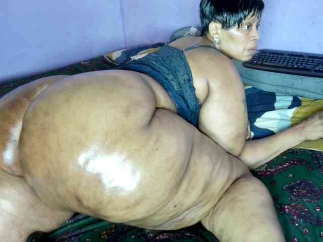 Big-Ass-Wilma webcam