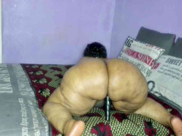 Big-Ass-Wilma webcam