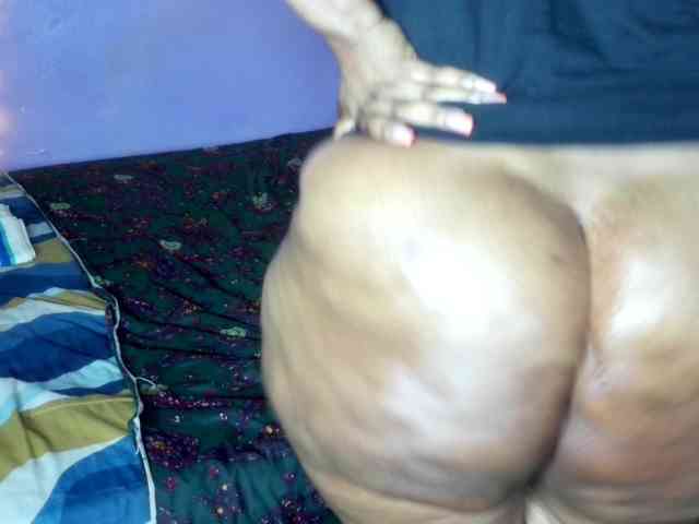 Big-Ass-Wilma webcam