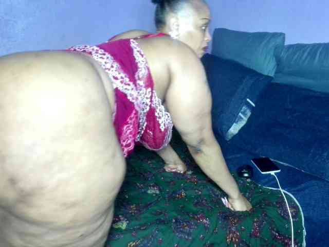 Big-Ass-Wilma webcam