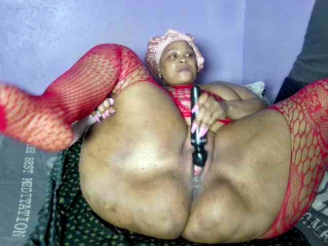 Big-Ass-Wilma webcam