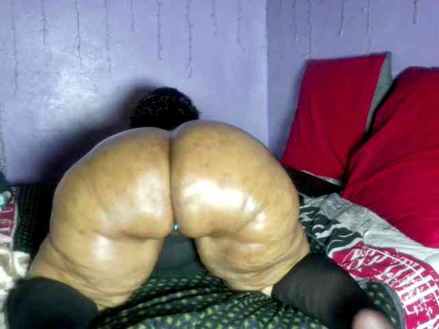 Big-Ass-Wilma webcam