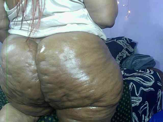 Big-Ass-Wilma webcam