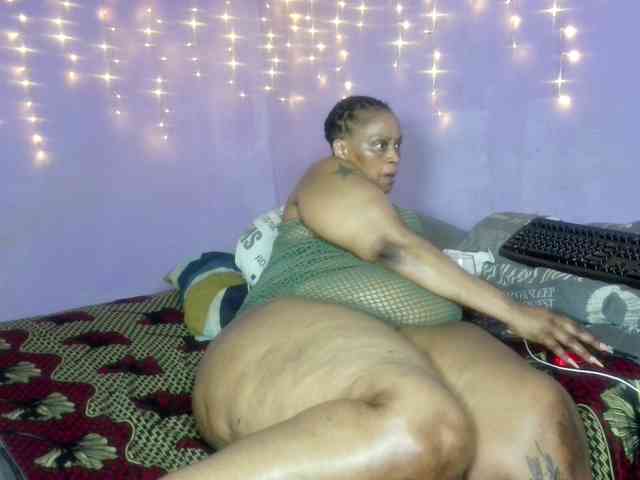 Big-Ass-Wilma webcam