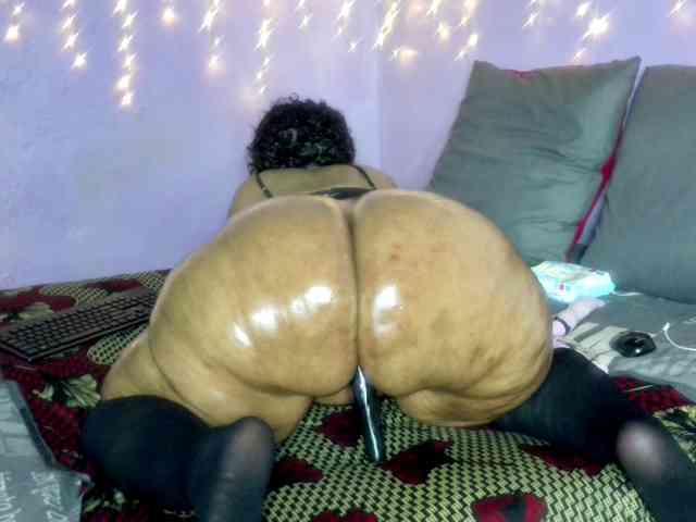 Big-Ass-Wilma webcam