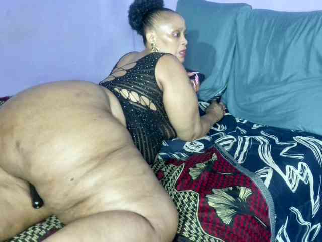 Big-Ass-Wilma webcam