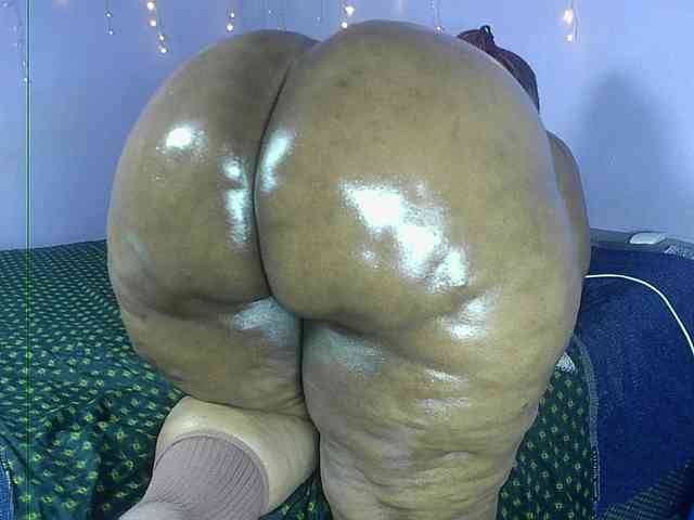 Big-Ass-Wilma webcam