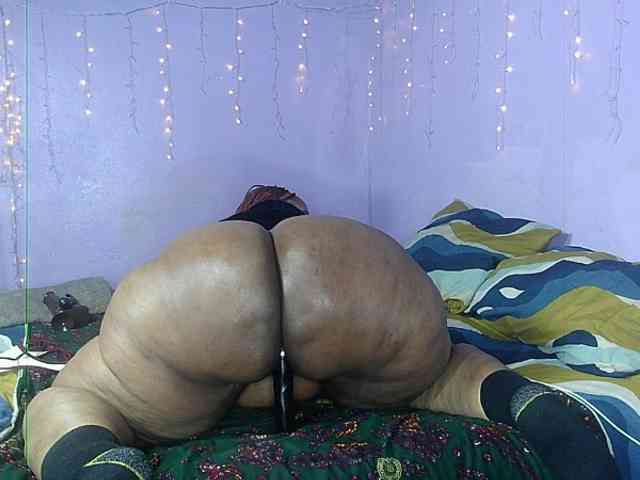 Big-Ass-Wilma webcam