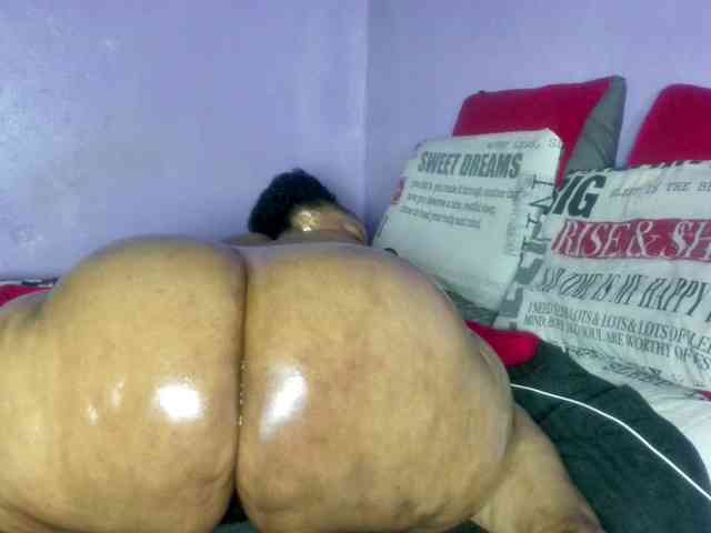 Big-Ass-Wilma webcam