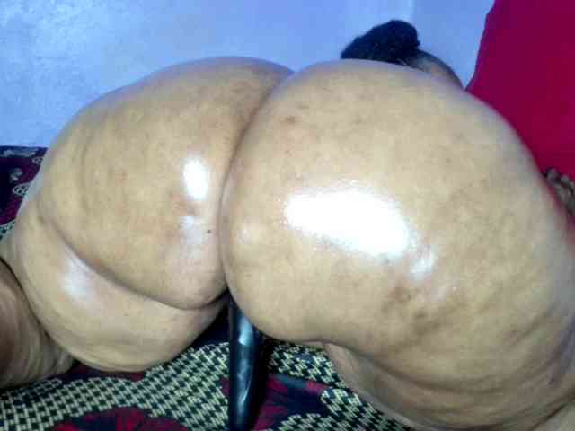 Big-Ass-Wilma webcam