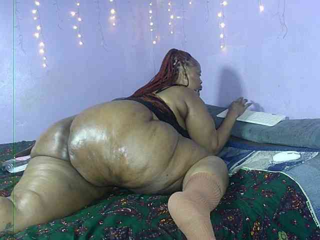 Big-Ass-Wilma webcam