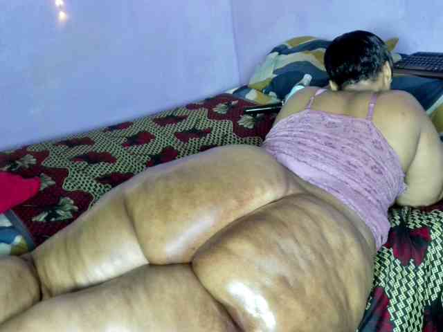 Big-Ass-Wilma webcam