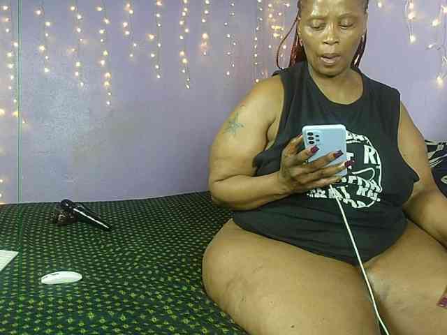 Big-Ass-Wilma webcam