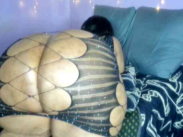 Big-Ass-Wilma webcam