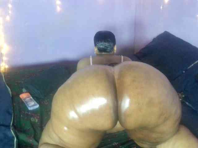 Big-Ass-Wilma webcam