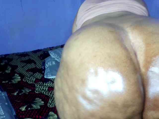 Big-Ass-Wilma webcam