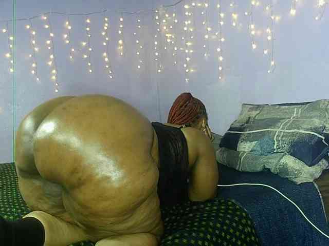 Big-Ass-Wilma webcam
