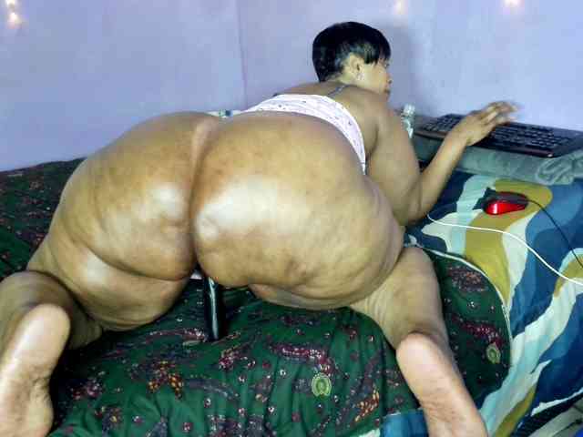 Big-Ass-Wilma webcam