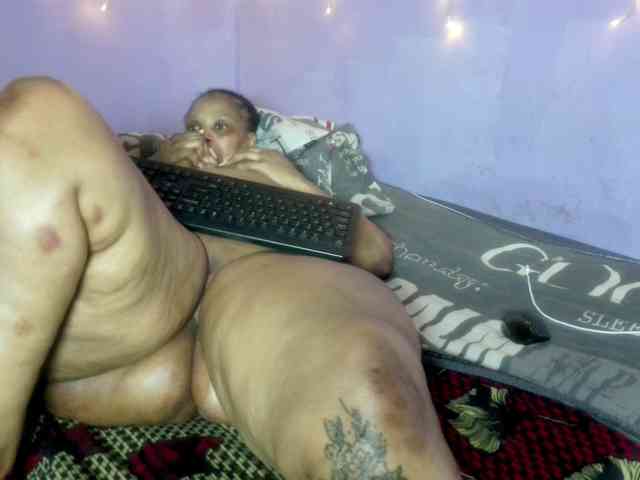 Big-Ass-Wilma webcam