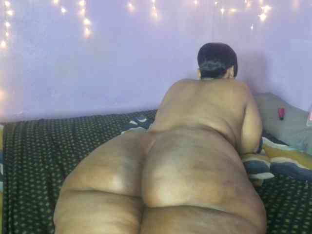 Big-Ass-Wilma webcam