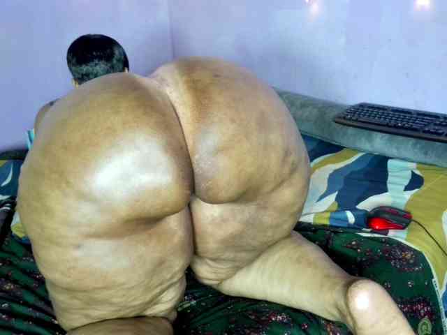 Big-Ass-Wilma webcam