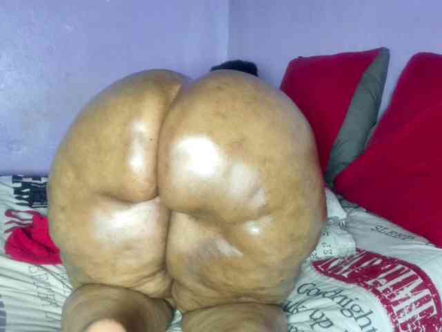 Big-Ass-Wilma webcam