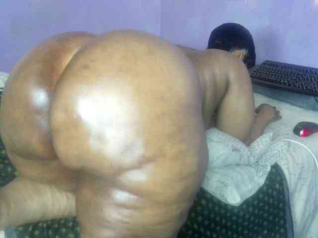 Big-Ass-Wilma webcam