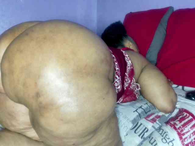 Big-Ass-Wilma webcam