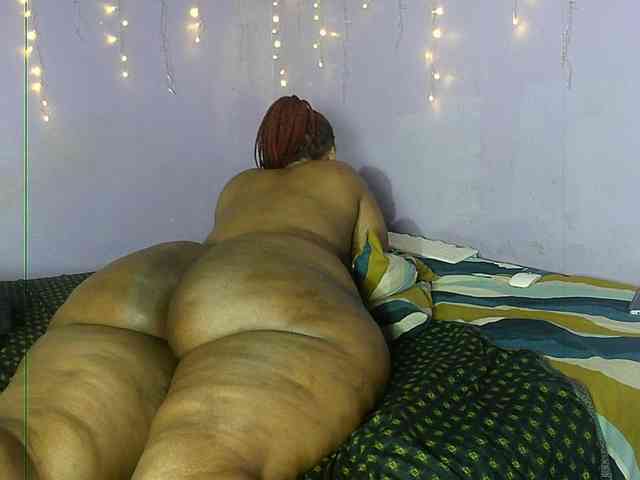 Big-Ass-Wilma webcam